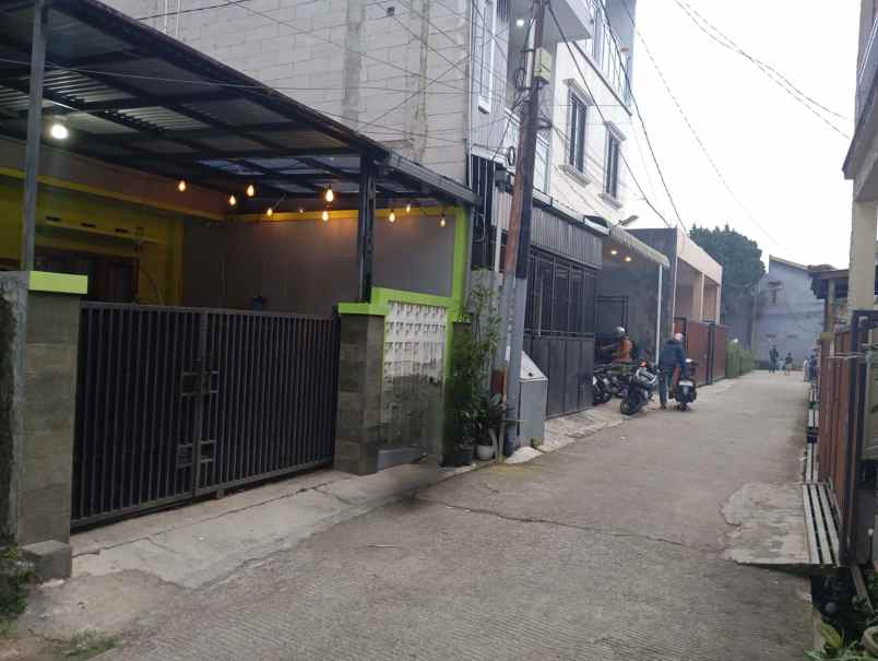 dijual rumah cihanjuang