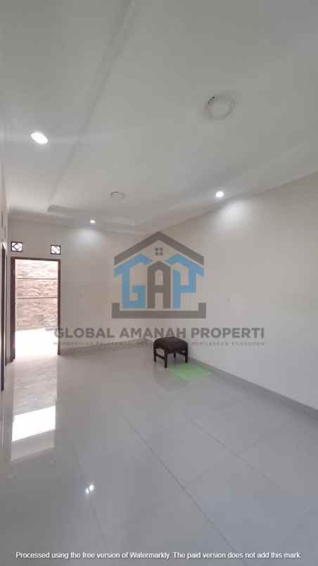 dijual rumah cihanjuang