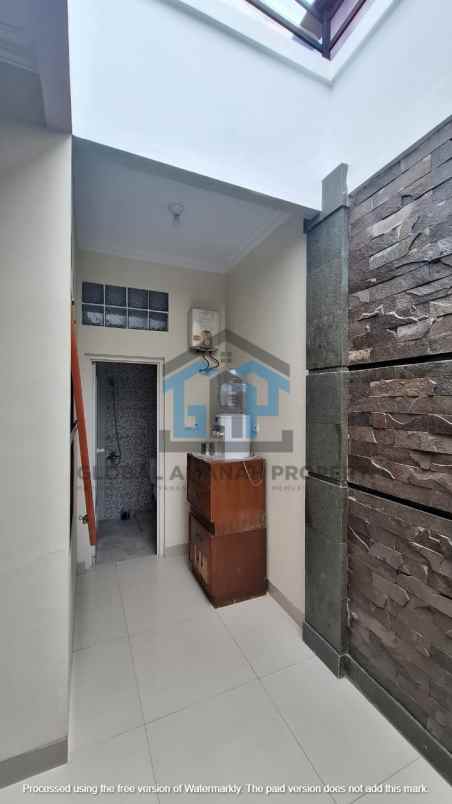 dijual rumah cihanjuang
