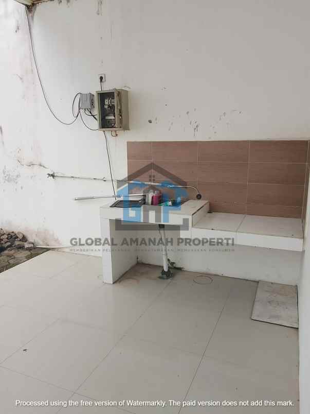 dijual rumah cihanjuang