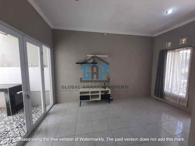 dijual rumah cihanjuang