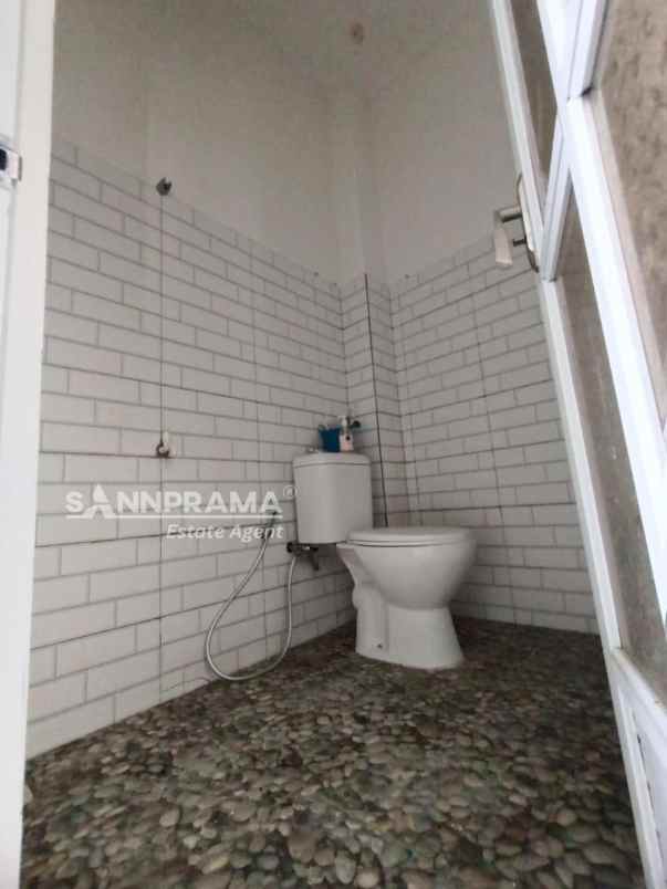 dijual rumah cilangkap