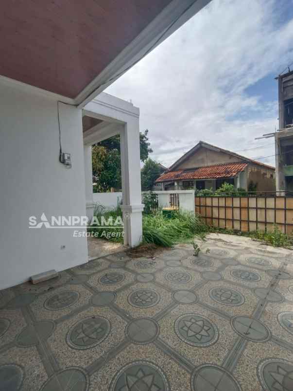 dijual rumah cilangkap