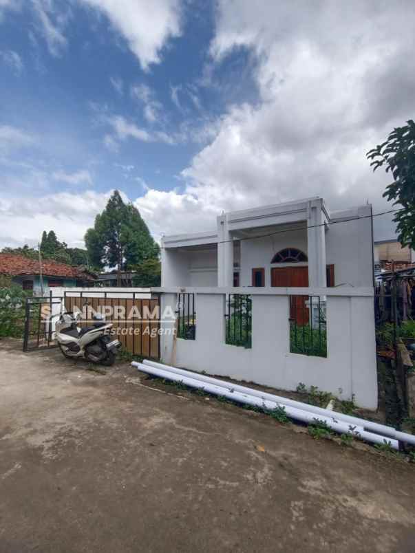 dijual rumah cilangkap