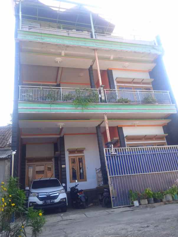 Rumah 3 Lantai Di Cileunyi Bandung Timur Dekat Ke Gerbang Tol
