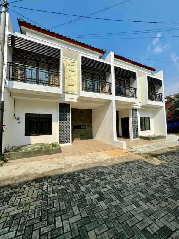 dijual rumah cinere depok