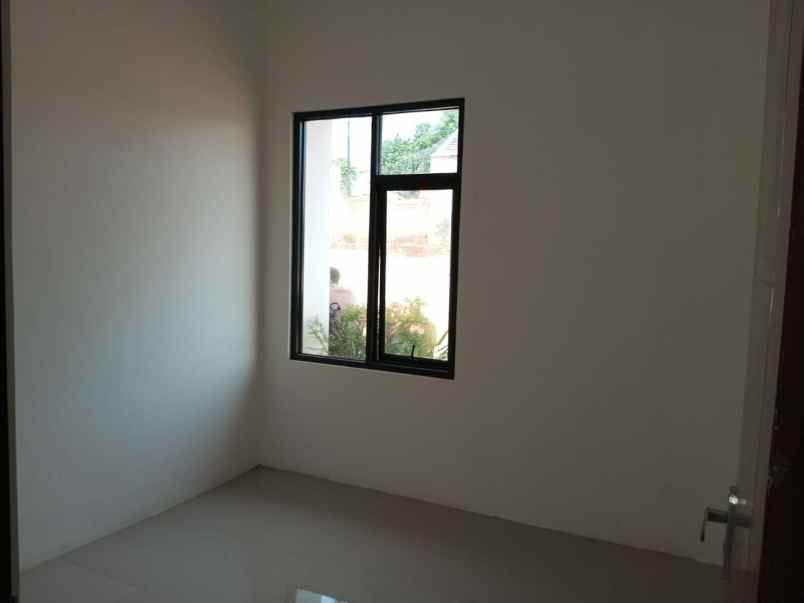 dijual rumah cipayung depok