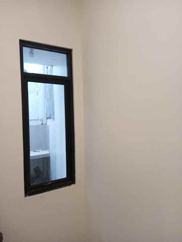 dijual rumah cipayung depok