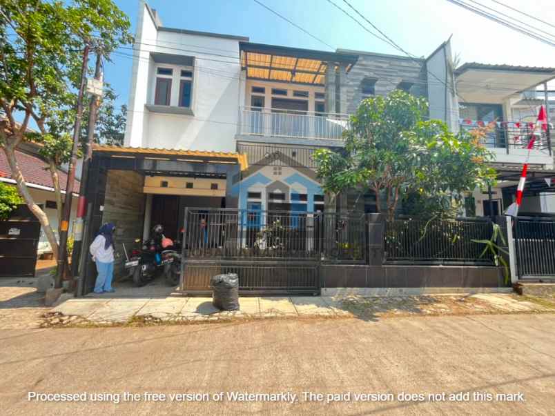 dijual rumah cisangkan