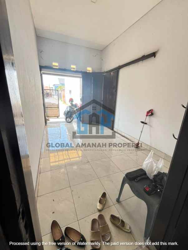 dijual rumah cisangkan