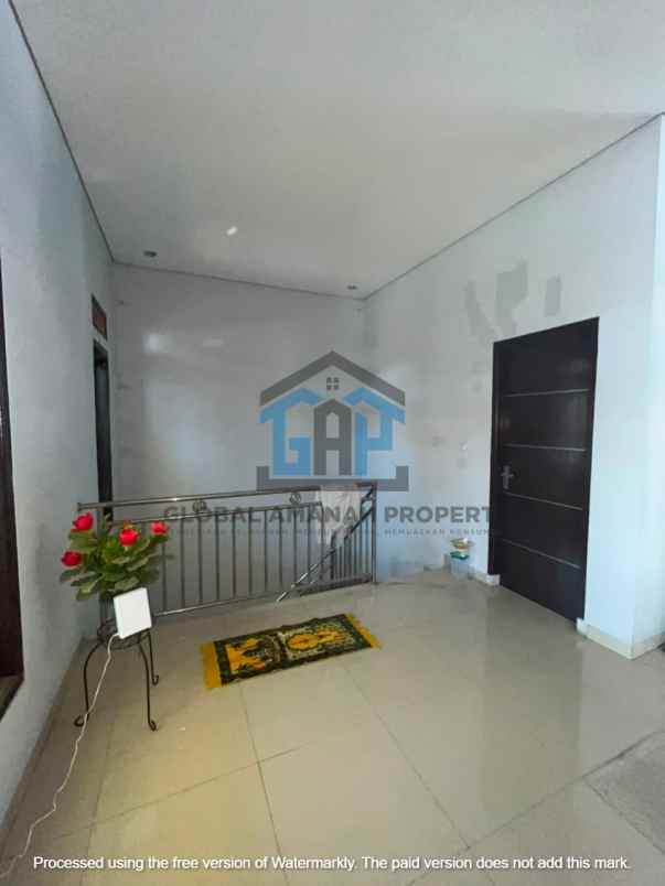 dijual rumah cisangkan