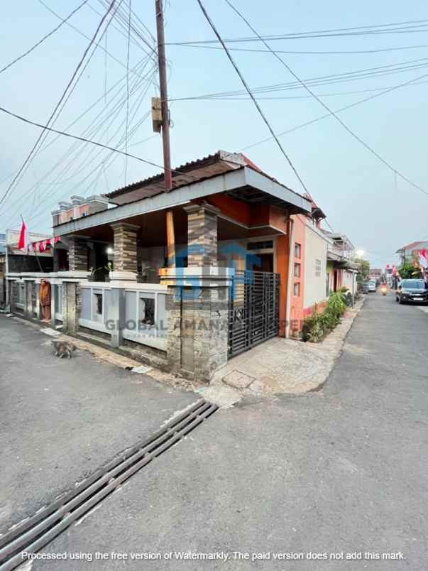 dijual rumah cisangkan