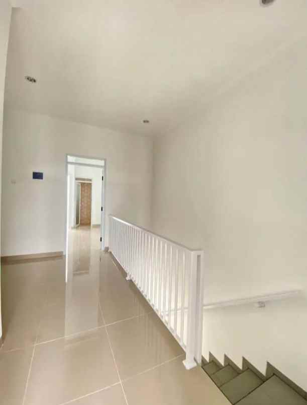 dijual rumah cisaranten kulon