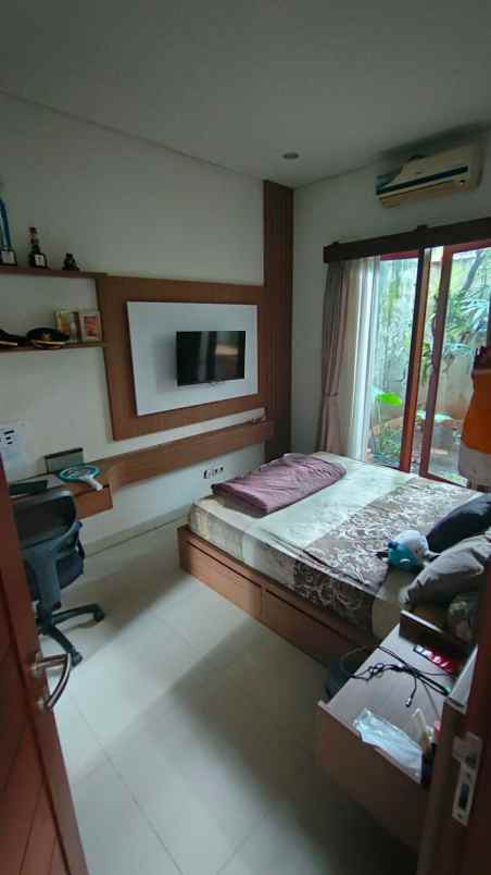 dijual rumah citragran cibubur