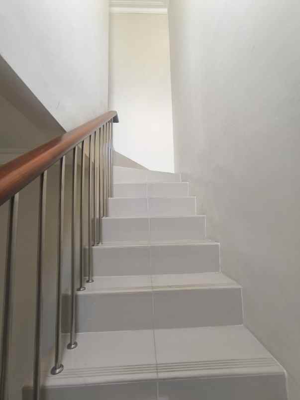 dijual rumah citragran cibubur