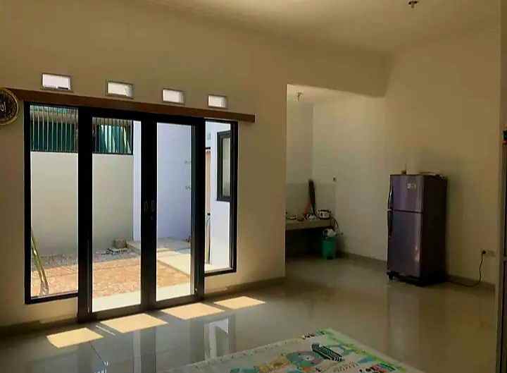 dijual rumah ciwastra