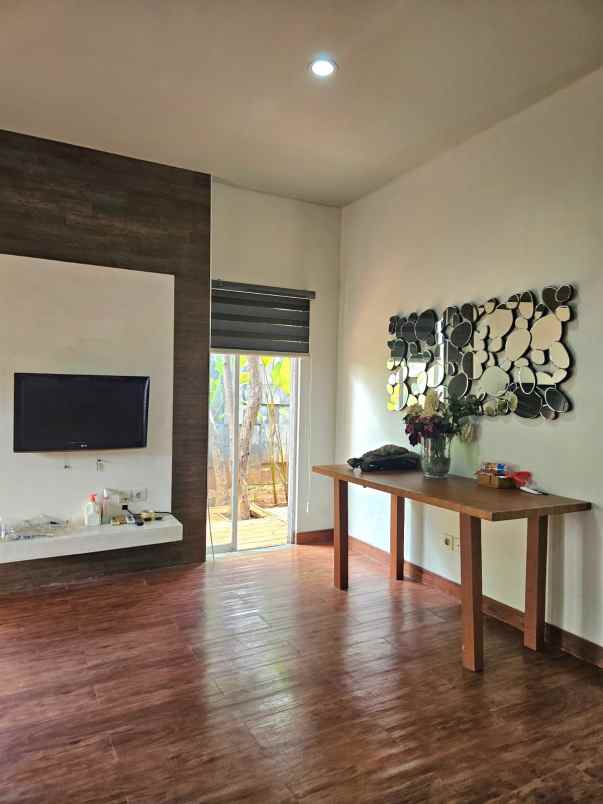 dijual rumah cluster alamanda jgc