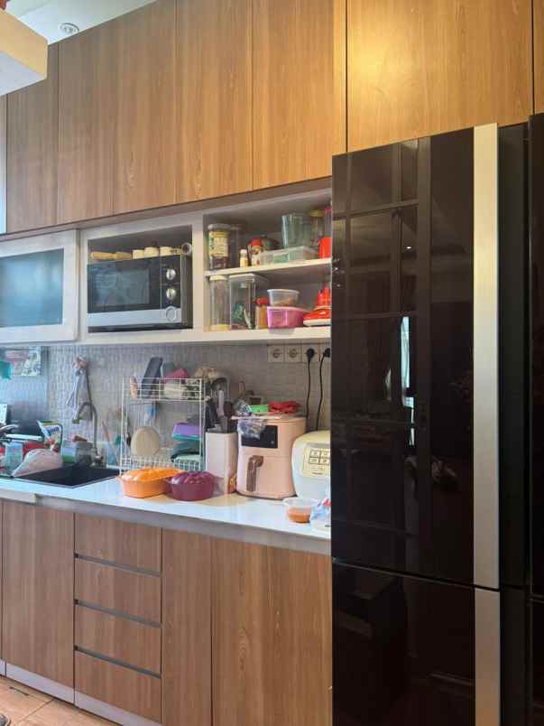 dijual rumah cluster burgundy