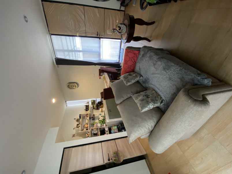 dijual rumah cluster cendana parc lippo