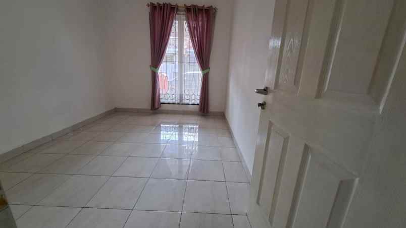 dijual rumah cluster harmoni hi harapan