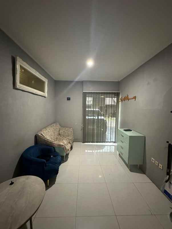 dijual rumah cluster jingga residence