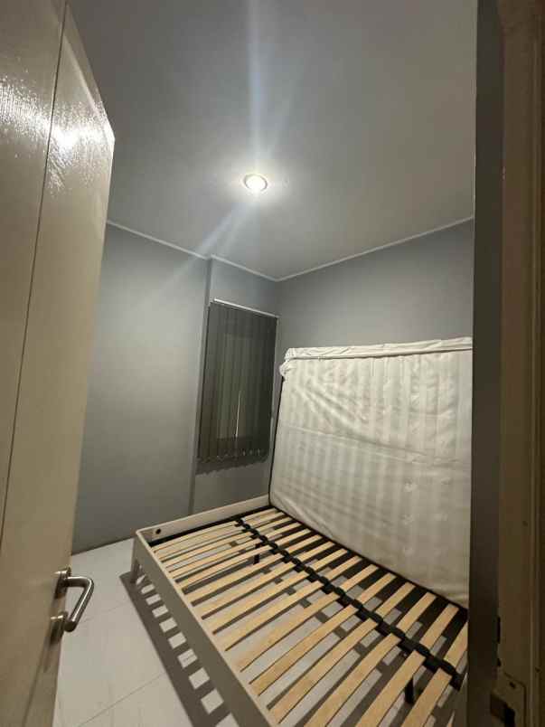 dijual rumah cluster jingga residence