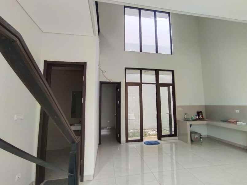 dijual rumah cluster morizen summarecon