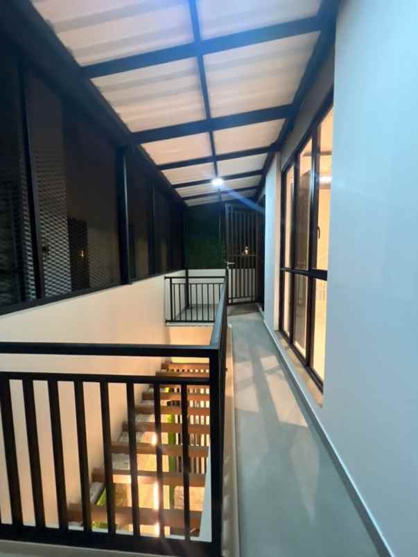 dijual rumah cluster semayang jakarta