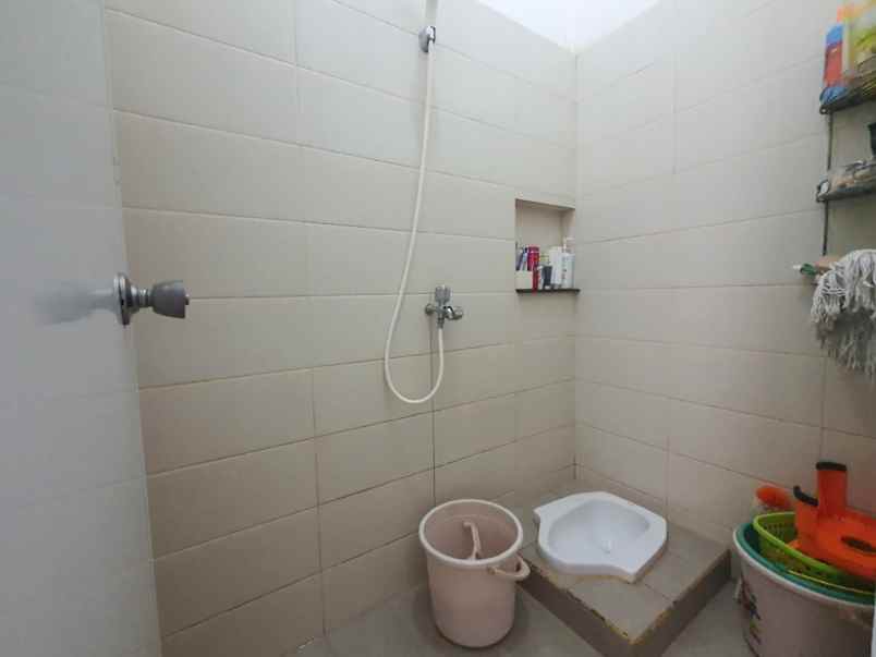 dijual rumah cluster victoria garden