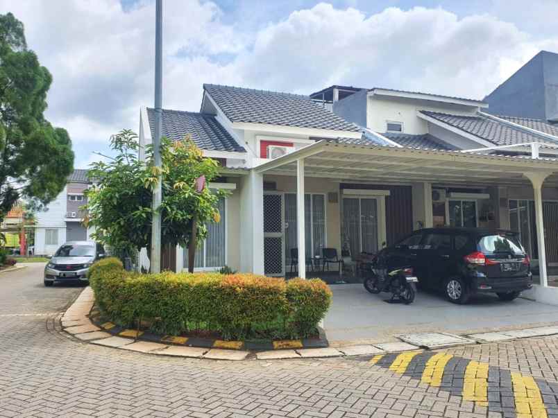 dijual rumah cluster victoria garden