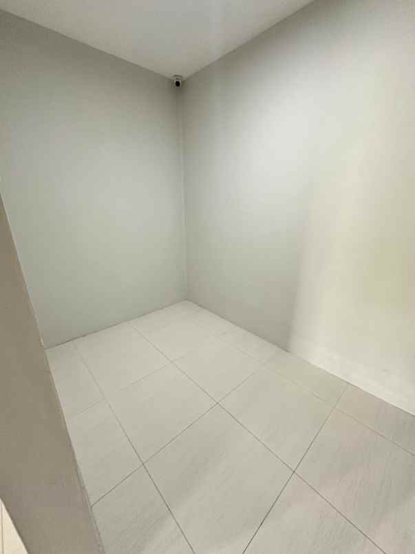 dijual rumah darmo indah selatan