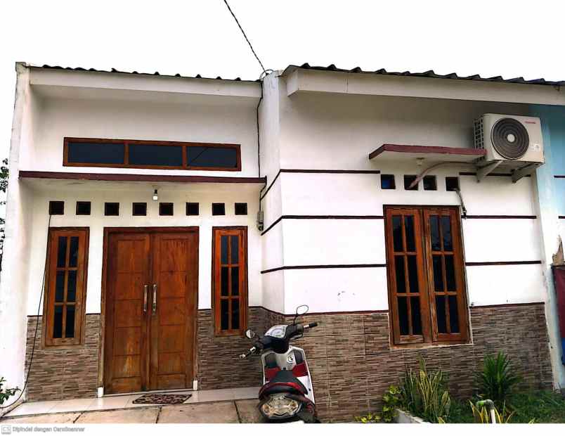 dijual rumah dekat setasiun daru shm