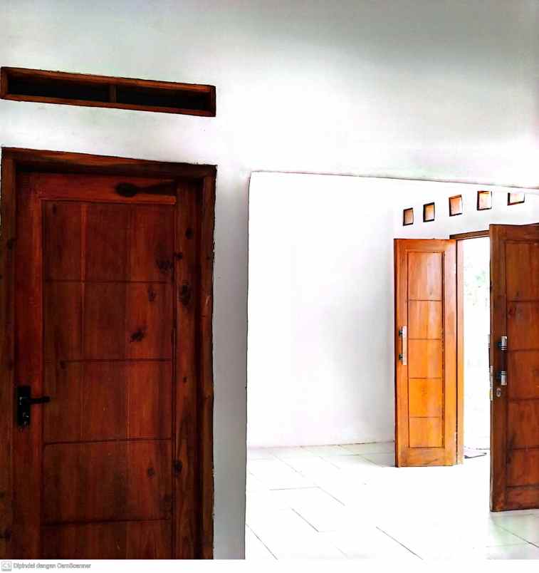 dijual rumah dekat setasiun daru shm