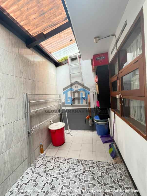 dijual rumah dekat taman kupu kupu