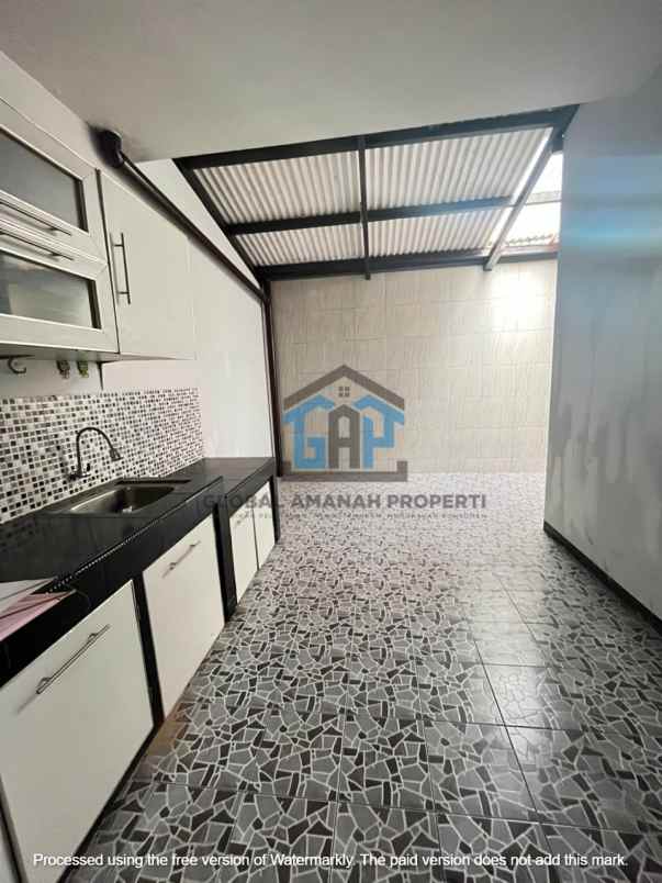 dijual rumah dekat taman kupu kupu