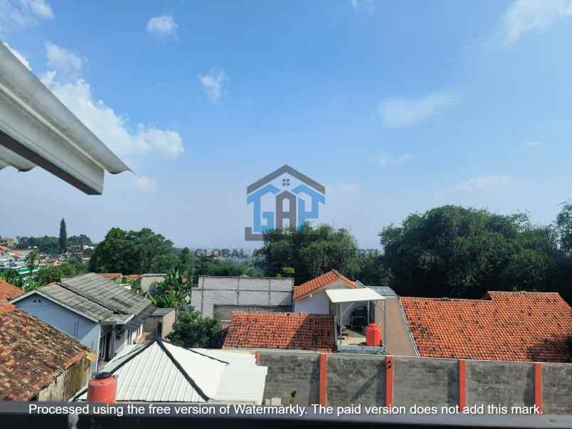 dijual rumah dekat taman kupu kupu