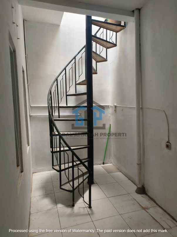 dijual rumah dekat taman kupu kupu