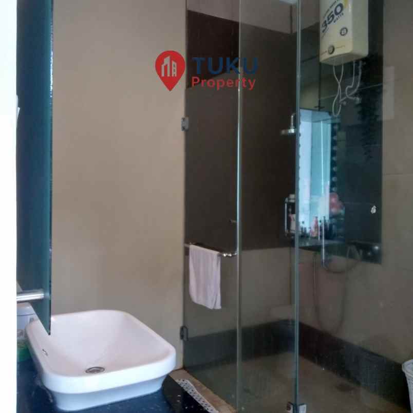 dijual rumah delatinos full furnished murah