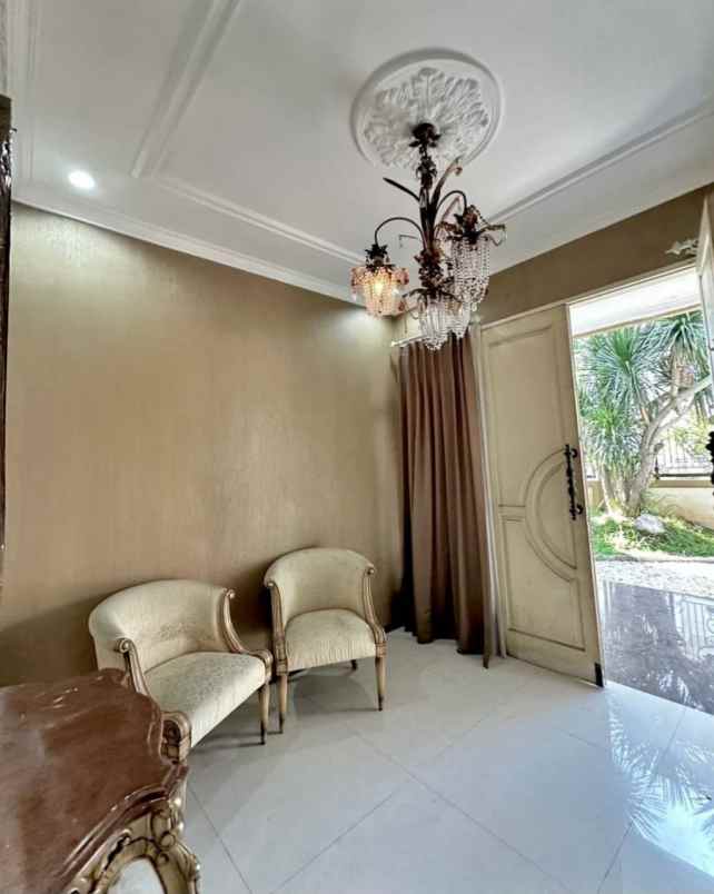 dijual rumah dharmahusada megah permai