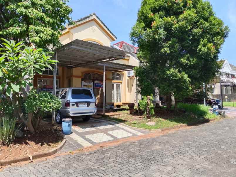 dijual rumah di graha padma cluster magnolia semarang