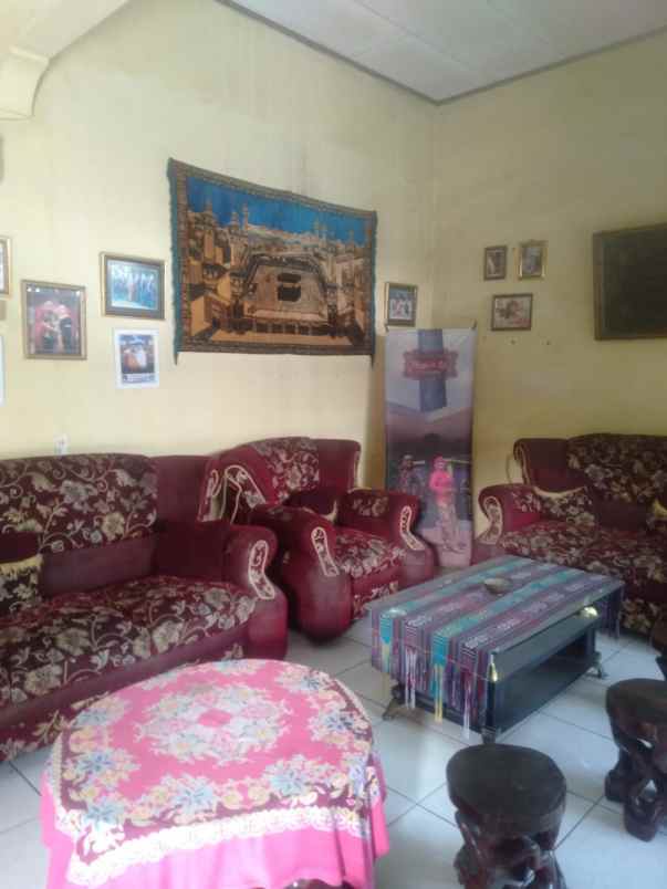 dijual rumah di jalan raya curug di tangerang