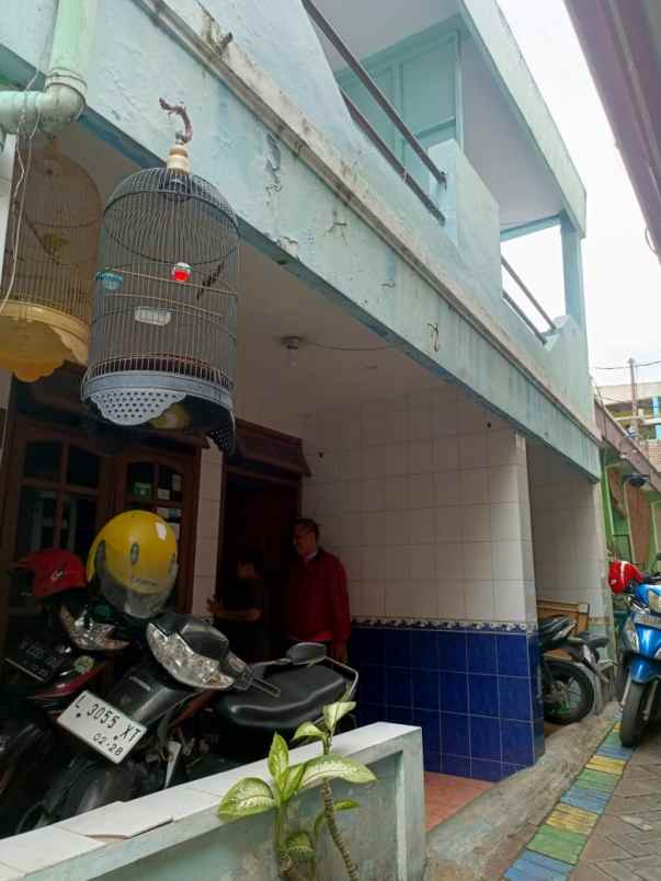 dijual rumah di pakis gunung gang 2 e no 12 sby