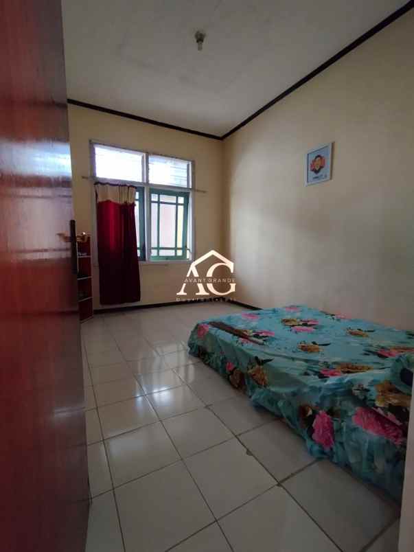 dijual rumah di perum tata surya tlogomas mlg