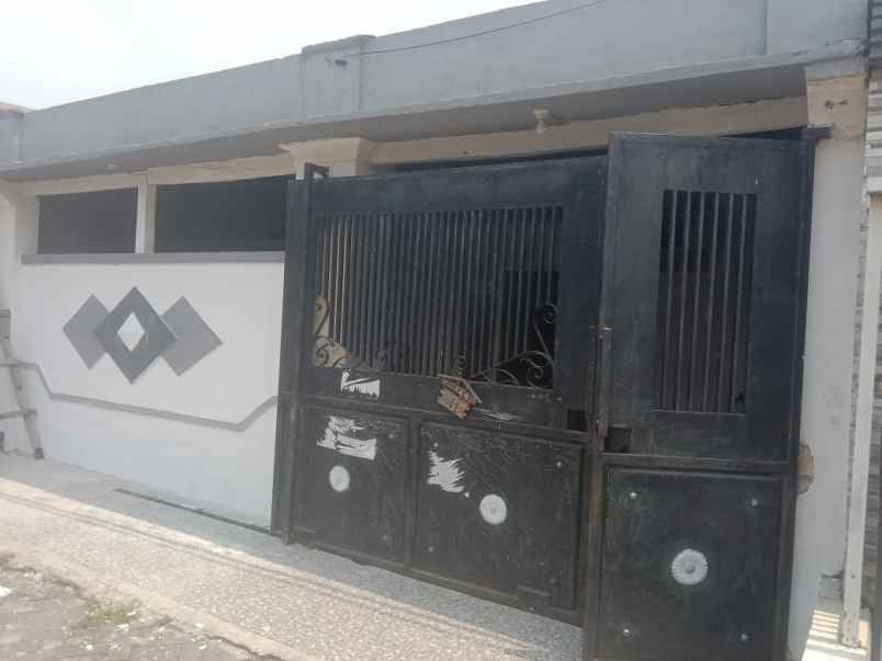 dijual rumah di perumahan kasih junwangi krian