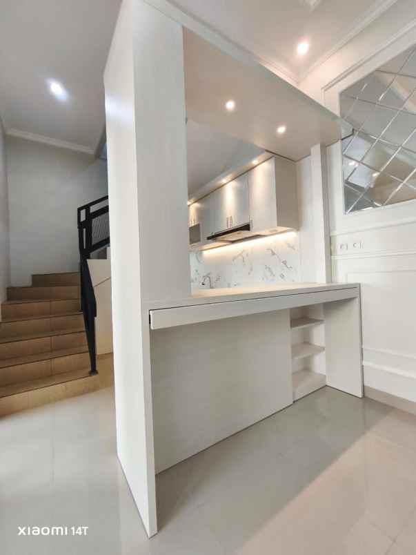 dijual rumah di purbayan gentan sukoharjo