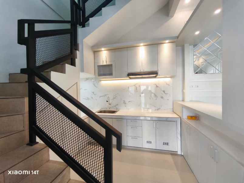 dijual rumah di purbayan gentan sukoharjo