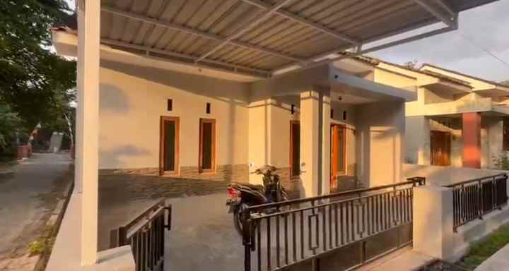 dijual rumah dijual rumah di ngemplak