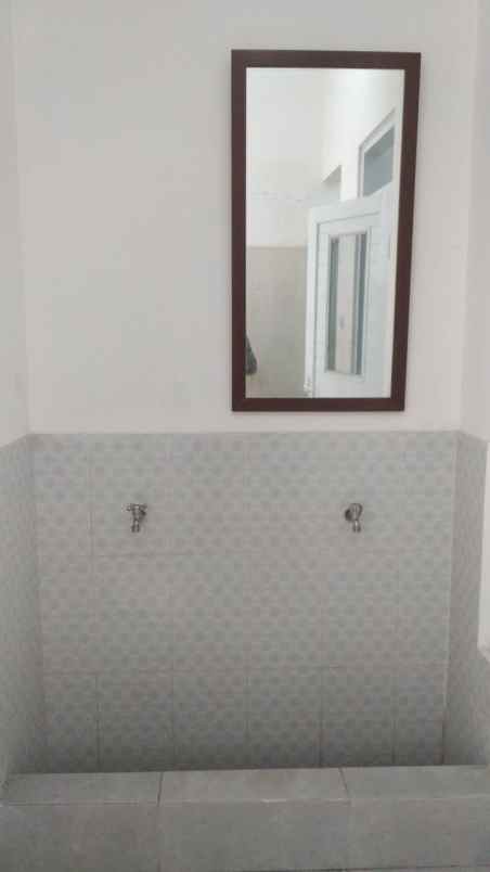 dijual rumah dukuh zamrud kota legenda