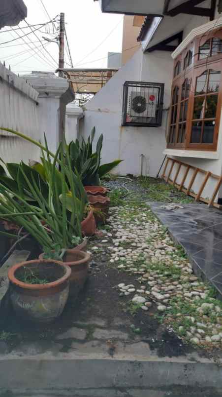 dijual rumah duren sawit klender