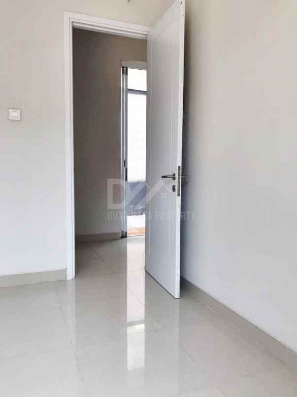 dijual rumah fortune district graha raya